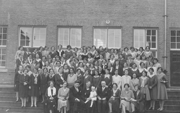 Bestand:Kweekschool 13.jpg