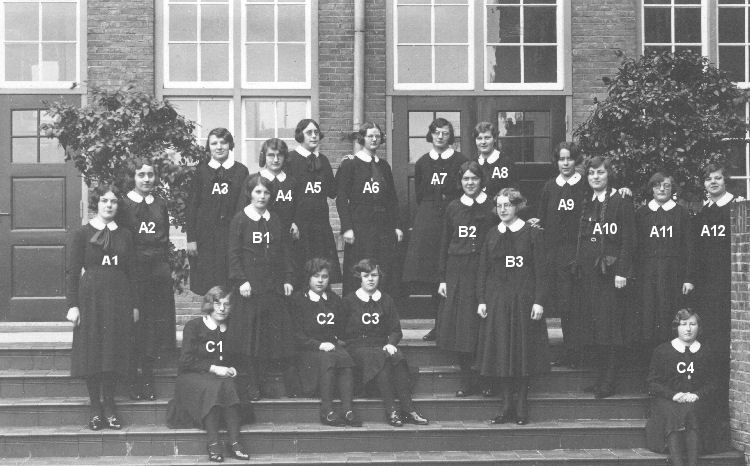 Bestand:Kweekschool 1932-01.jpg