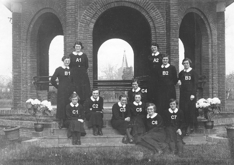 Bestand:Kweekschool 1937-01.jpg