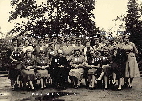 Bestand:Kweekschool 1954-01.jpg