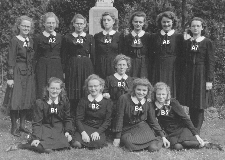 Bestand:Kweekschool 1944-01.jpg