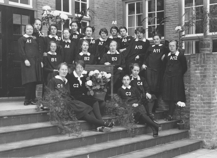 Bestand:Kweekschool 1928-01.jpg