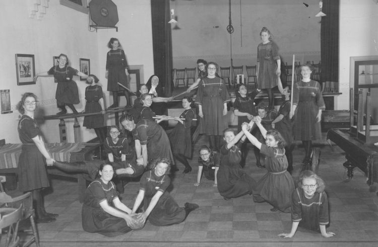 Bestand:Kweekschool 1942-20.jpg